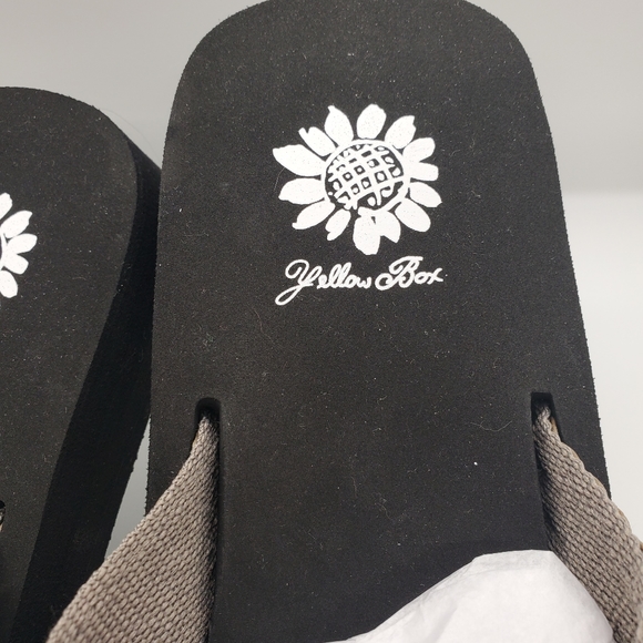 Yellow Box Sandals - Picture 3 of 6